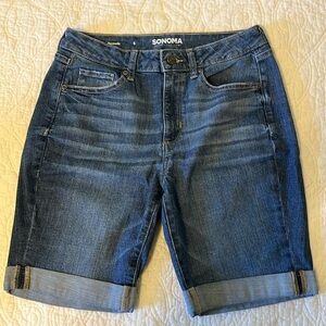 Sonoma Goods For Life® Roll Cuff Jean Bermuda Shorts Size 6 Dark wash